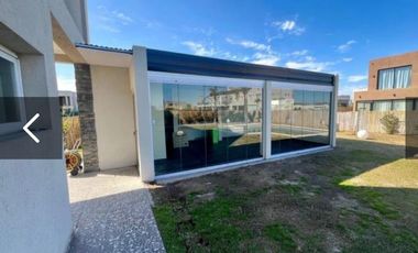 CASA EN VENTA 3AMB -C/ PILETA- LAGOS DE CANNING - CANNING