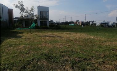 SE VENDE LOTE JAMUNDI PASO DE LA BOLSA UNIDAD EL LAGUITO