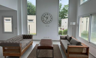 Casa - Escobar -  San Matias -  A4  - PG - ALQUILER