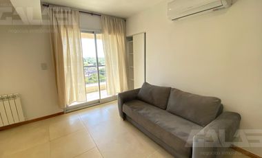 Departamento monoambiente-Ituzaingó Norte Centro-Cochera-