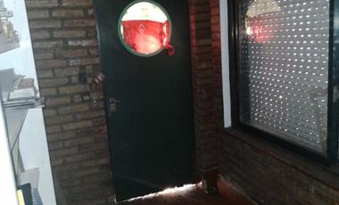 Casa en  Caseros