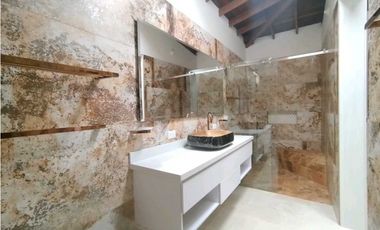 Arriendo hermosa casa campestre Envigado sector Antillas
