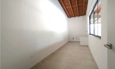 Arriendo hermosa casa campestre Envigado sector Antillas