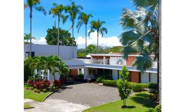 Casa campestre en condominio para arriendo en Cerritos,Maracay,Pereira
