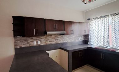 AMPLIA CASA EN VENTA DE 3 RECÁMARAS, 1 EN PLANTA BAJA AL NORTE DE COLIMA