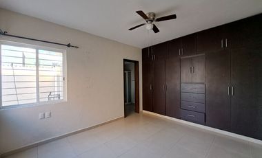AMPLIA CASA EN VENTA DE 3 RECÁMARAS, 1 EN PLANTA BAJA AL NORTE DE COLIMA