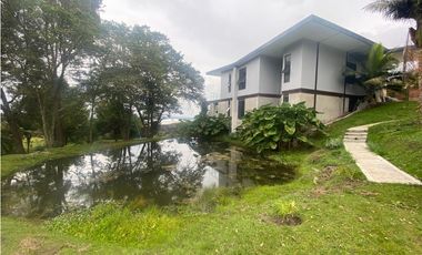 Venta de casa campestre en el Carmen de Viboral