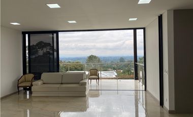 Venta de casa campestre en el Carmen de Viboral