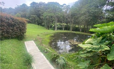 Venta de casa campestre en el Carmen de Viboral