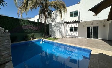 VENTA DE CASA EN AUREA ZONA SIERRA ALTA AL SUR DE MONTERREY