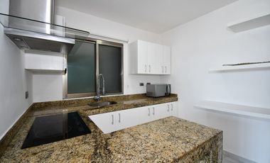 EDIFICIO DE DEPARTAMENTOS EN EL CENTRO DE PLAYA DEL CARMEN