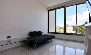 EDIFICIO DE DEPARTAMENTOS EN EL CENTRO DE PLAYA DEL CARMEN