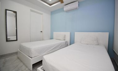 EDIFICIO DE DEPARTAMENTOS EN EL CENTRO DE PLAYA DEL CARMEN