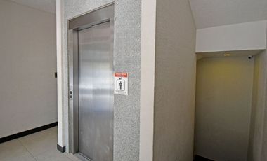 EDIFICIO DE DEPARTAMENTOS EN EL CENTRO DE PLAYA DEL CARMEN