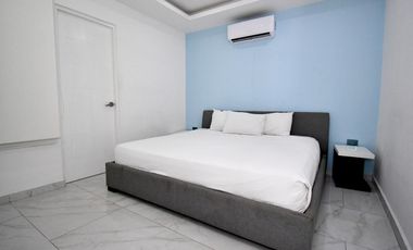 EDIFICIO DE DEPARTAMENTOS EN EL CENTRO DE PLAYA DEL CARMEN