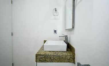 EDIFICIO DE DEPARTAMENTOS EN EL CENTRO DE PLAYA DEL CARMEN