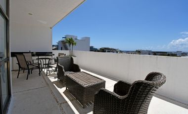 EDIFICIO DE DEPARTAMENTOS EN EL CENTRO DE PLAYA DEL CARMEN