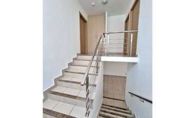 Venta de casa en Brisas del Golf Norte (PH Victoria) GTA