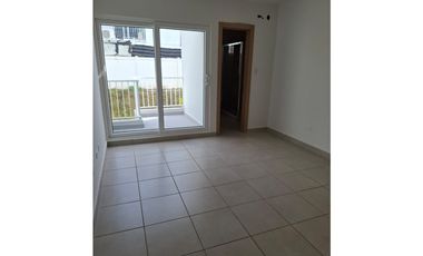 Venta de casa en Brisas del Golf Norte (PH Victoria) GTA