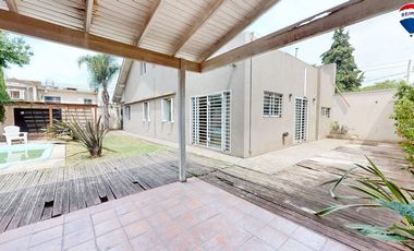 VENTA CASA 4AMB PARRILLA QUINCHO BERAZATEGUI