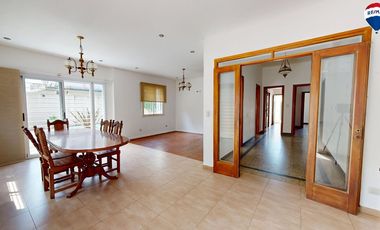 VENTA CASA 4AMB PARRILLA QUINCHO BERAZATEGUI