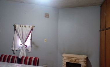 VENTA CASA 5 AMBIENTES  LIBERTAD MERLO  PERMUTA