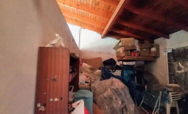 VENTA CASA 5 AMBIENTES  LIBERTAD MERLO  PERMUTA