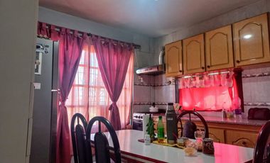 VENTA CASA 5 AMBIENTES  LIBERTAD MERLO  PERMUTA