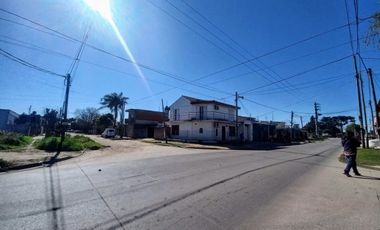 VENTA CASA 5 AMBIENTES  LIBERTAD MERLO  PERMUTA