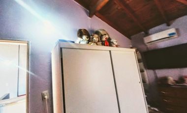 VENTA CASA 5 AMBIENTES  LIBERTAD MERLO  PERMUTA