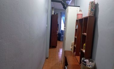 VENTA CASA 5 AMBIENTES  LIBERTAD MERLO  PERMUTA