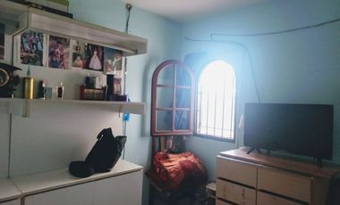 VENTA CASA 5 AMBIENTES  LIBERTAD MERLO  PERMUTA