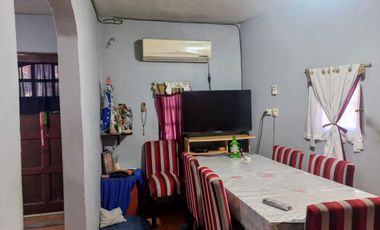 VENTA CASA 5 AMBIENTES  LIBERTAD MERLO  PERMUTA