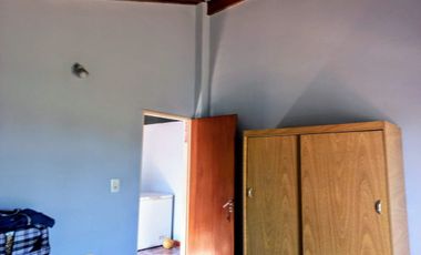 VENTA CASA 5 AMBIENTES  LIBERTAD MERLO  PERMUTA