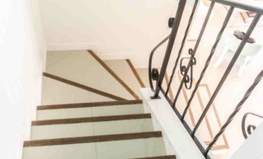VENTA HERMOSA CASA EN TIPAS NORDELTA LOTE INTERNO