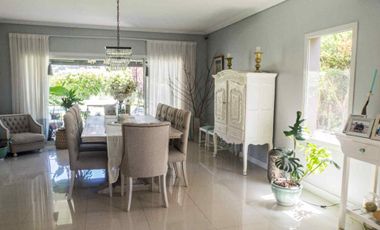 VENTA HERMOSA CASA EN TIPAS NORDELTA LOTE INTERNO