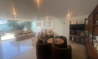 Casa en renta en Lomas de Tecamachalco