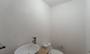 Casa en Venta en Dream Lagoons, Apodaca | 3 Recámaras, Frente a la Alberca