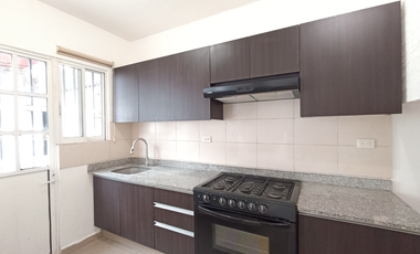 Casa en Venta en Dream Lagoons, Apodaca | 3 Recámaras, Frente a la Alberca