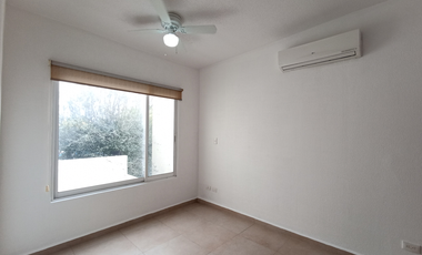 Casa en Venta en Dream Lagoons, Apodaca | 3 Recámaras, Frente a la Alberca