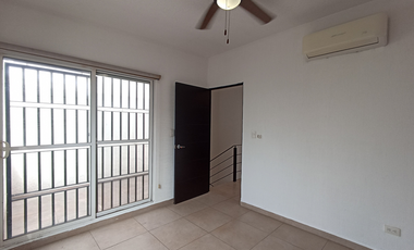 Casa en Venta en Dream Lagoons, Apodaca | 3 Recámaras, Frente a la Alberca