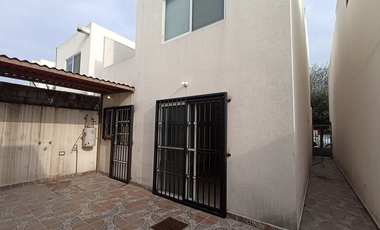 Casa en Venta en Dream Lagoons, Apodaca | 3 Recámaras, Frente a la Alberca