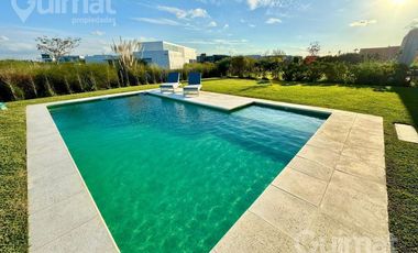 Excelente Casa en Acacias, Puertos del Lago 728m2 de lote.