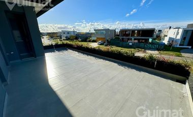 Excelente Casa en Acacias, Puertos del Lago 728m2 de lote.