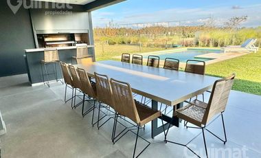 Excelente Casa en Acacias, Puertos del Lago 728m2 de lote.