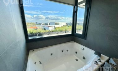 Excelente Casa en Acacias, Puertos del Lago 728m2 de lote.