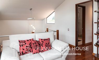 Casa en club house con habitacion ppal en 1er piso