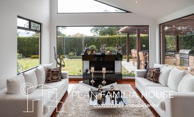 Casa en club house con habitacion ppal en 1er piso