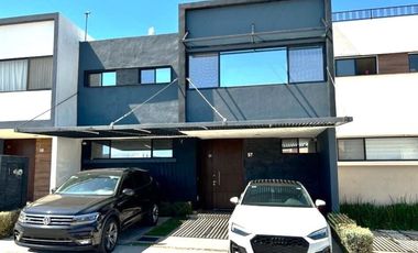 CASA EN VENTA PRIVADA DE SANTA ANITA !!