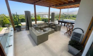 Casa de Playa de Lujo a 15 Minutos de Asia –Piscina, Cancha y Bungalows Privados